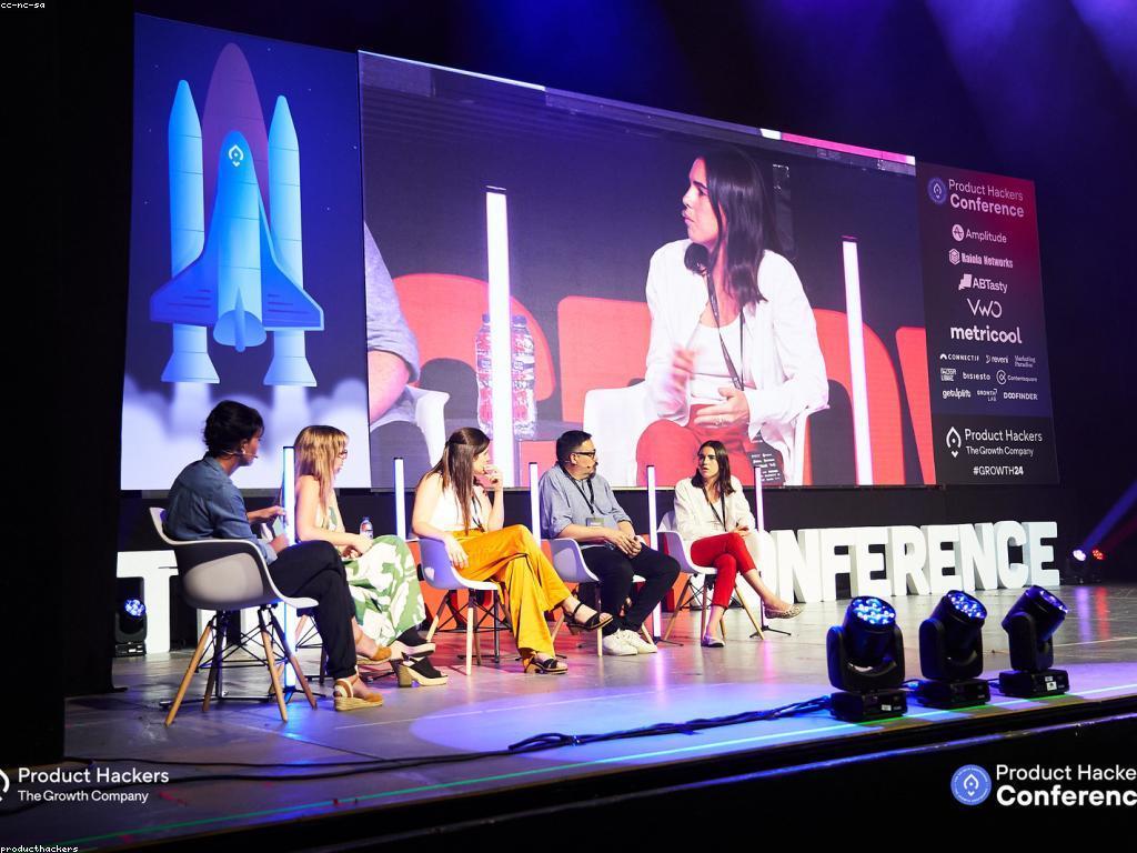 ការយល់ដឹងពីអ្នកជំនាញក្នុងទីផ្សារឌីជីថល